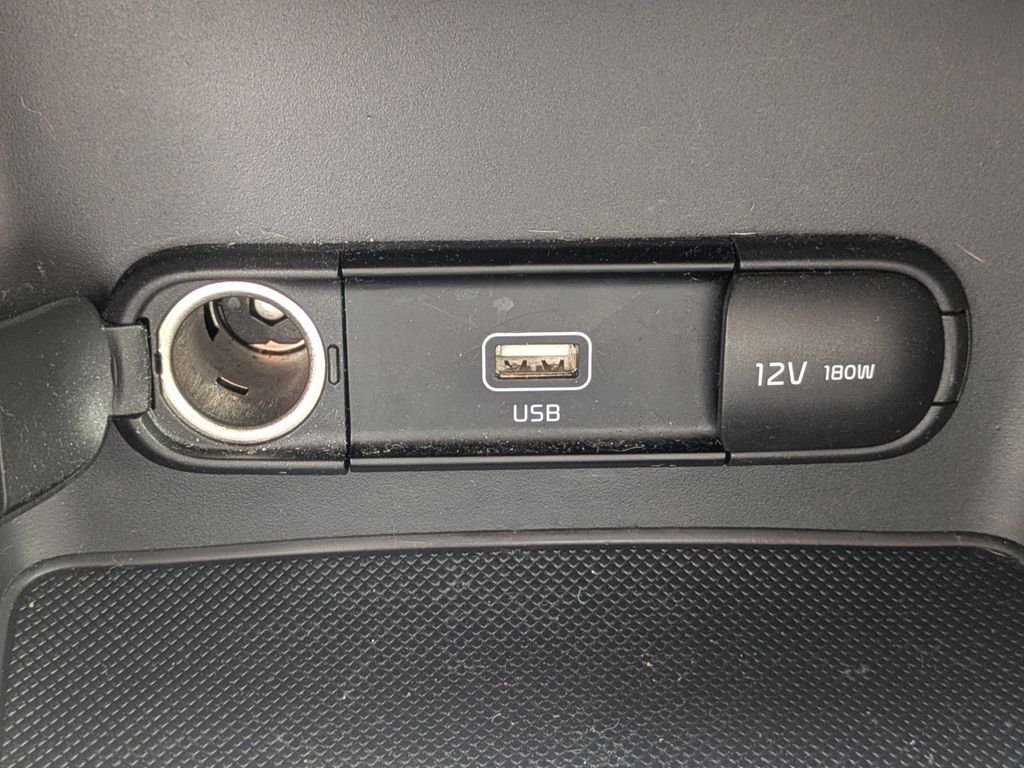 Vehicle image 20 of 25