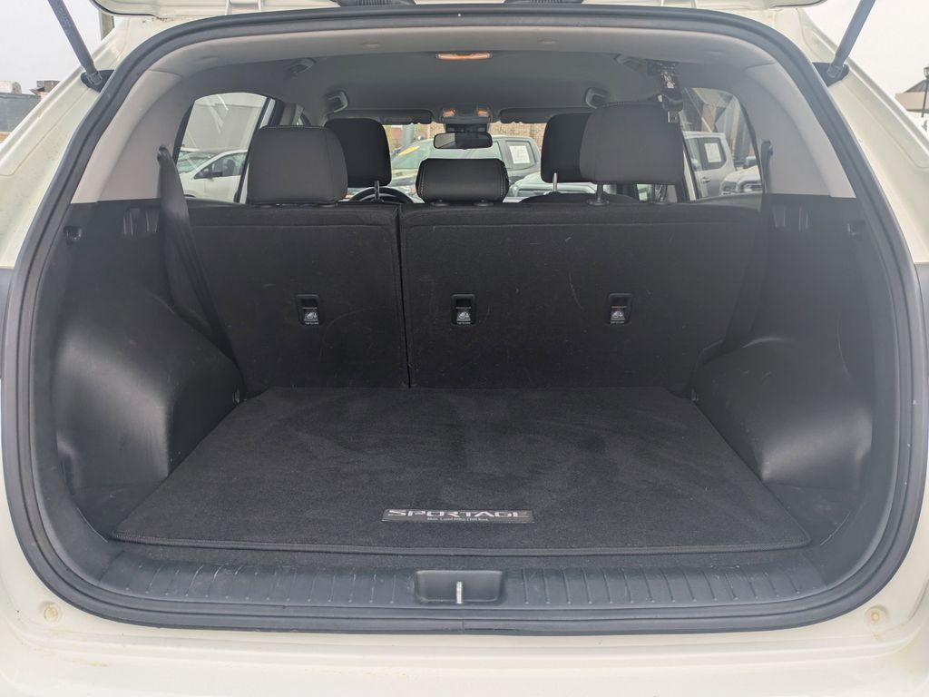 Vehicle image 12 of 25