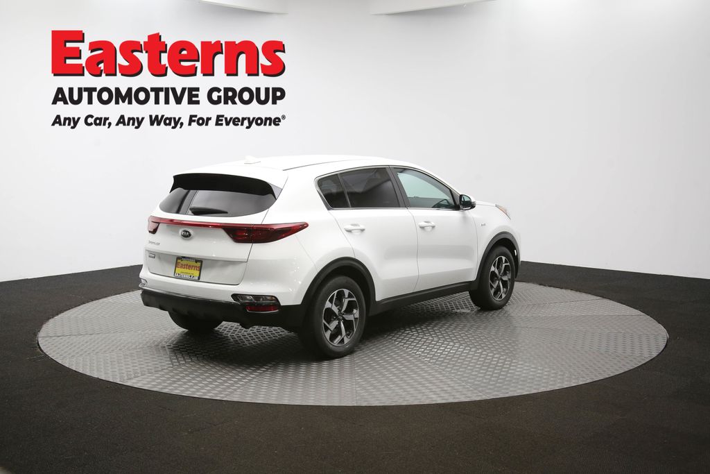 Vehicle image 21 of 61