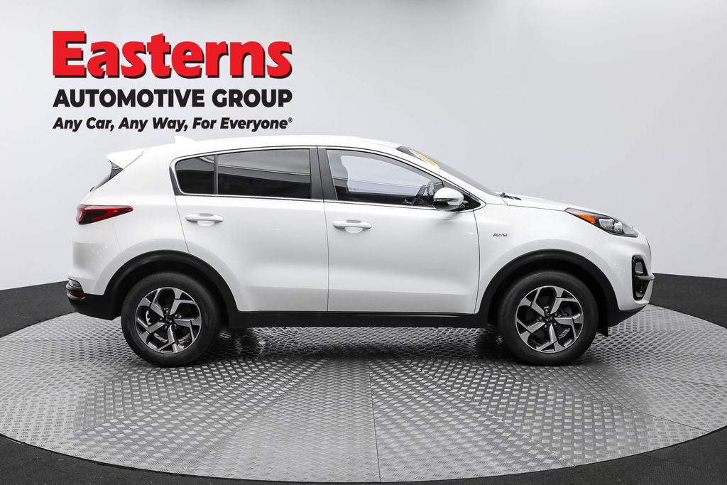 Vehicle image 16 of 61
