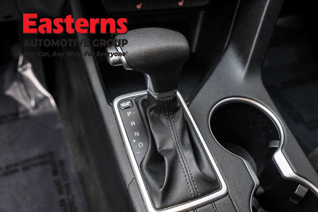 Vehicle image 51 of 61