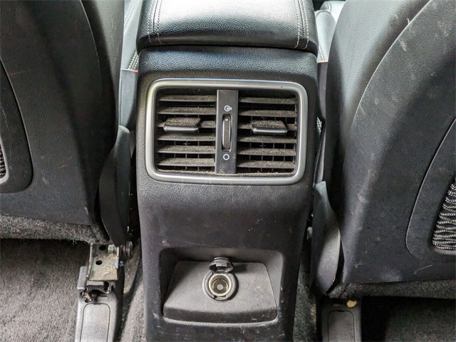 Vehicle image 14 of 23