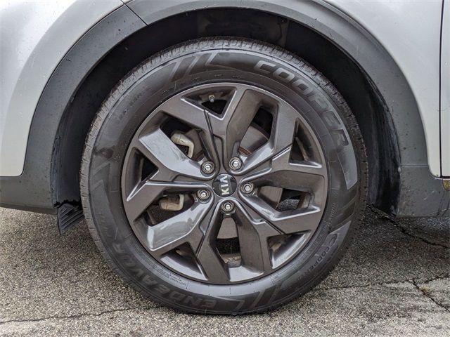 Vehicle image 22 of 23