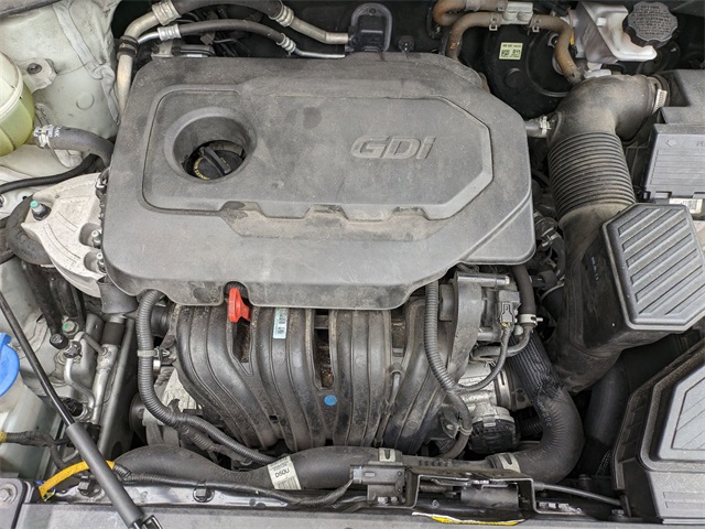 Vehicle image 21 of 23