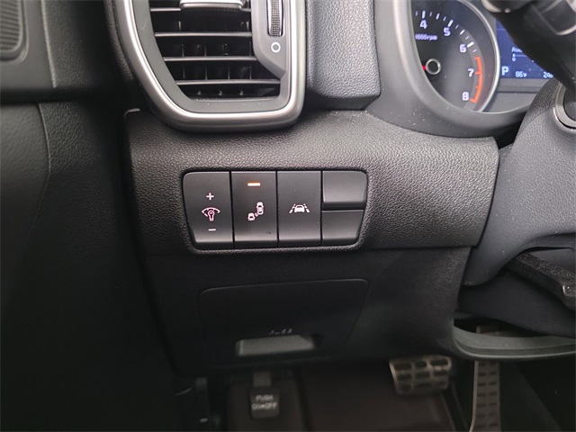 Vehicle image 20 of 36