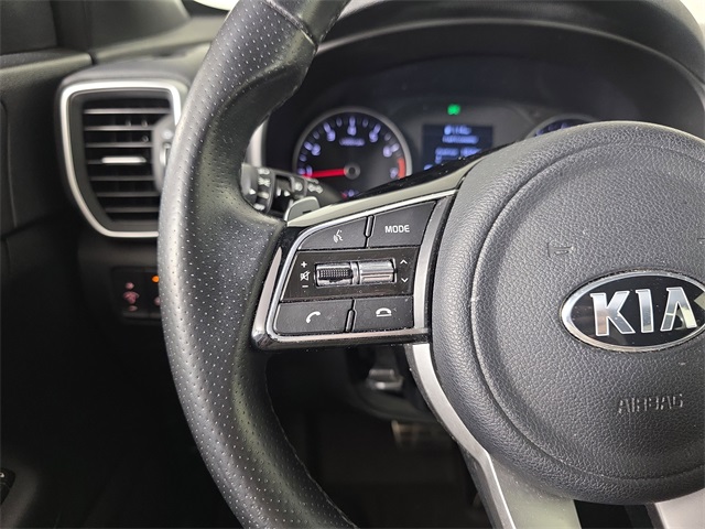 Vehicle image 21 of 36