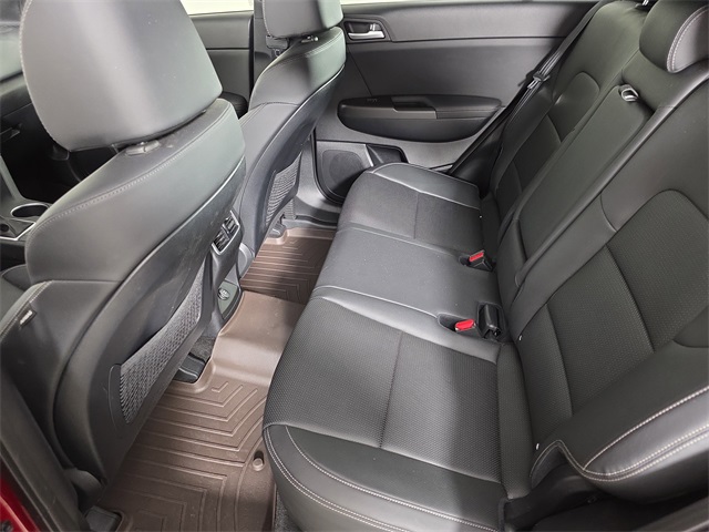 Vehicle image 29 of 36