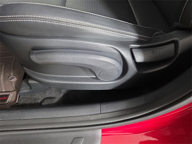 Vehicle image 26 of 36