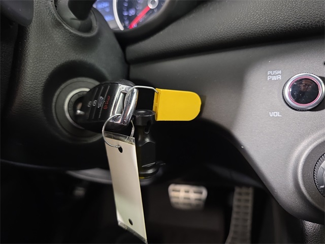 Vehicle image 19 of 36