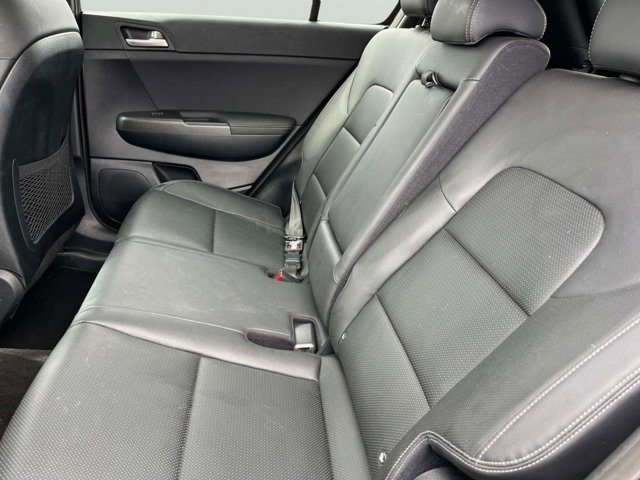 Vehicle image 13 of 37