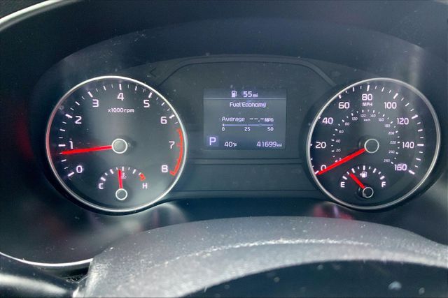 2020 Kia Sportage S Image 19 of 37