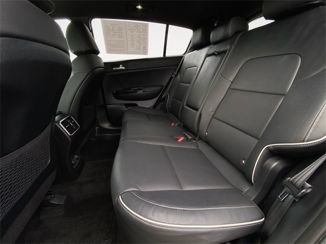 Vehicle image 19 of 36