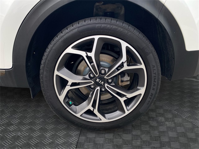 Vehicle image 12 of 36