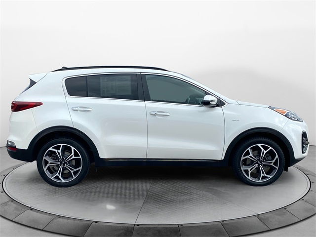 Vehicle image 4 of 36