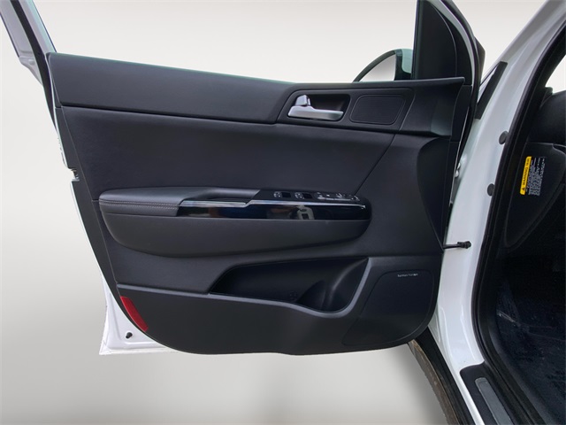 Vehicle image 29 of 36