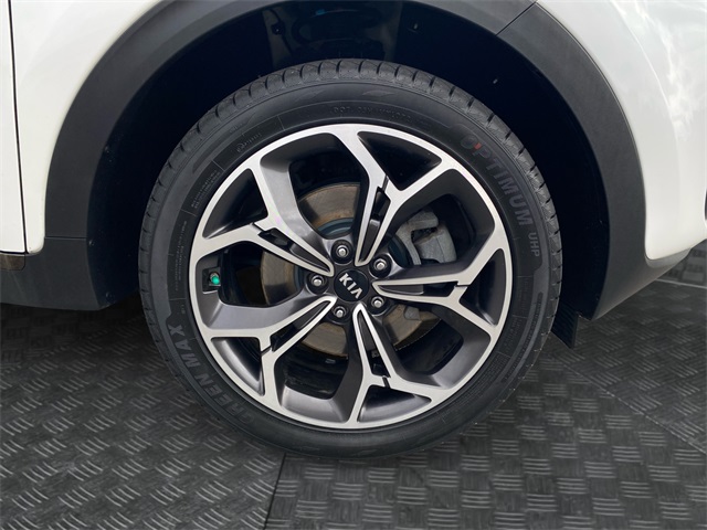 Vehicle image 13 of 36