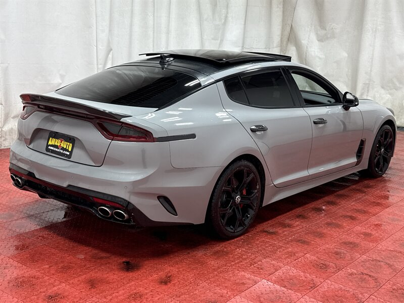 2020 Kia Stinger GT2 Image 6 of 47