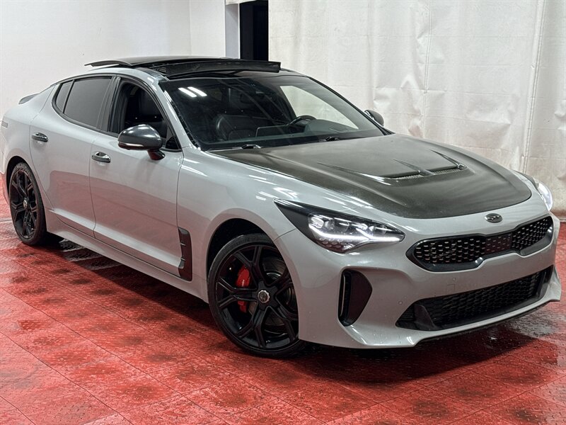 2020 Kia Stinger GT2 Image 4 of 47