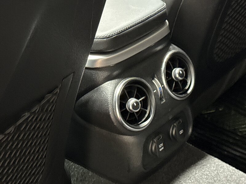 2020 Kia Stinger GT2 Image 42 of 47