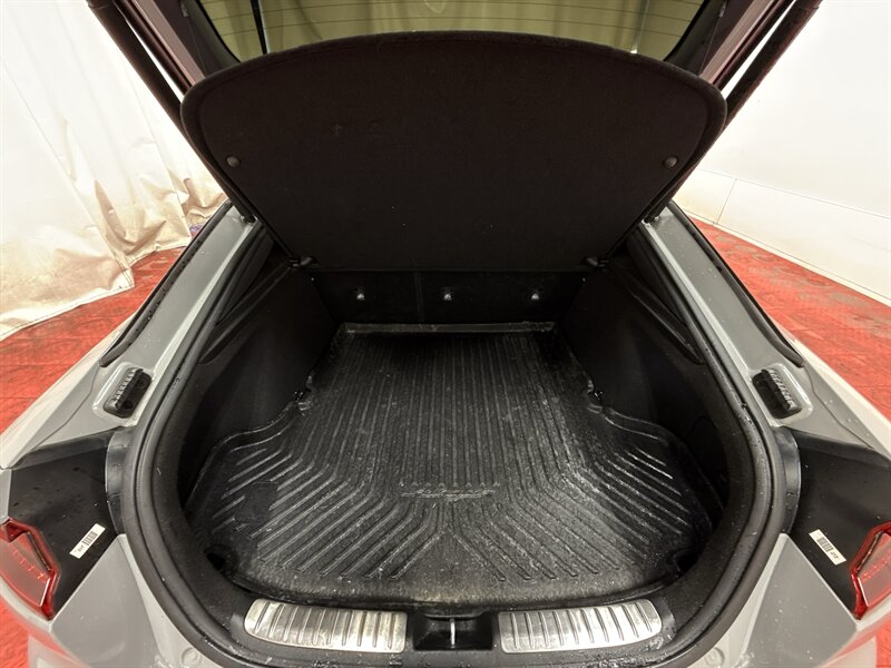 2020 Kia Stinger GT2 Image 18 of 47