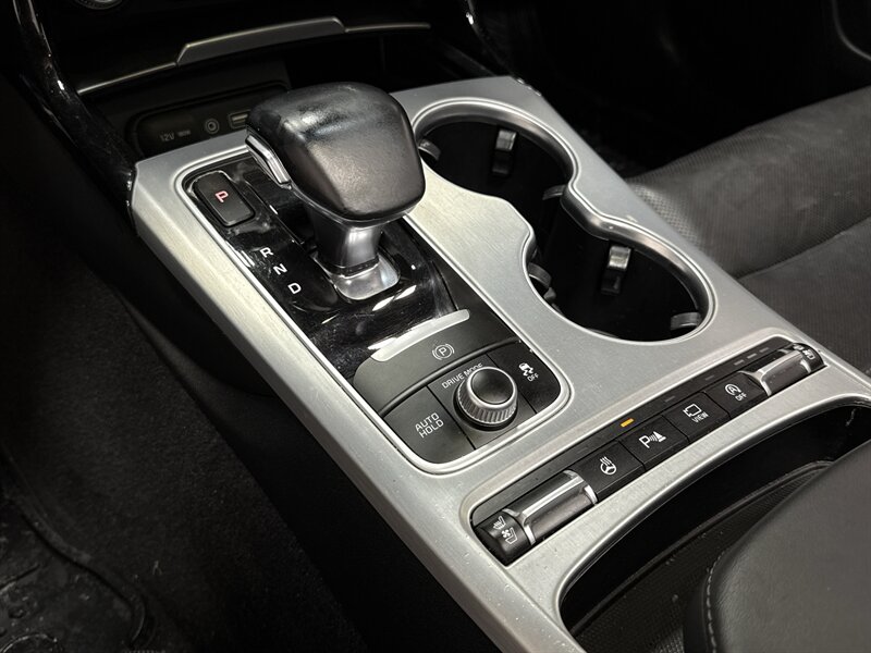 2020 Kia Stinger GT2 Image 36 of 47