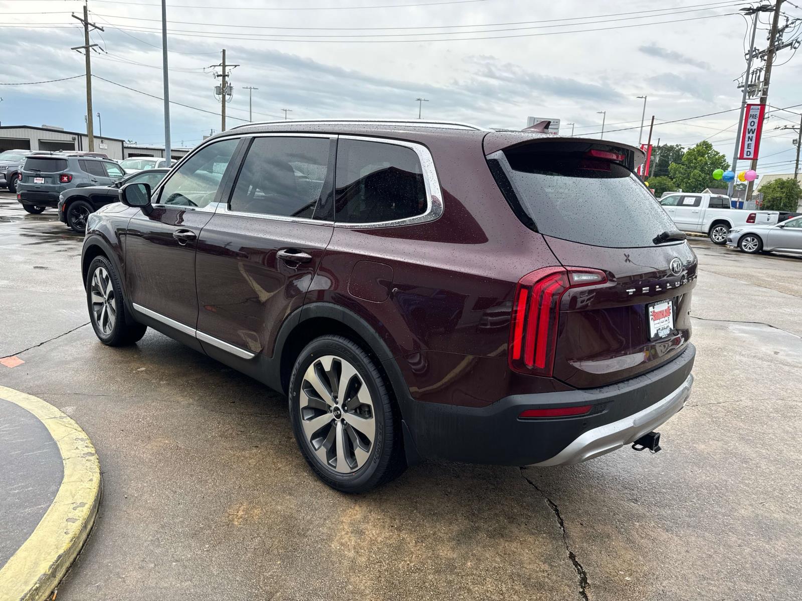 Vehicle image 4 of 28
