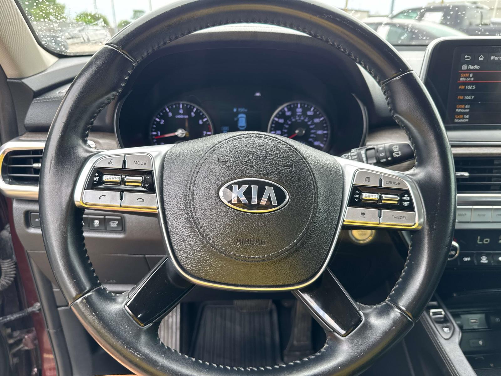 Vehicle image 22 of 28