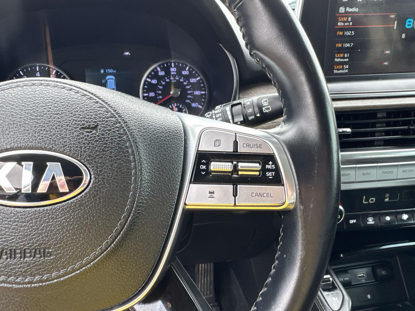 Vehicle image 24 of 28