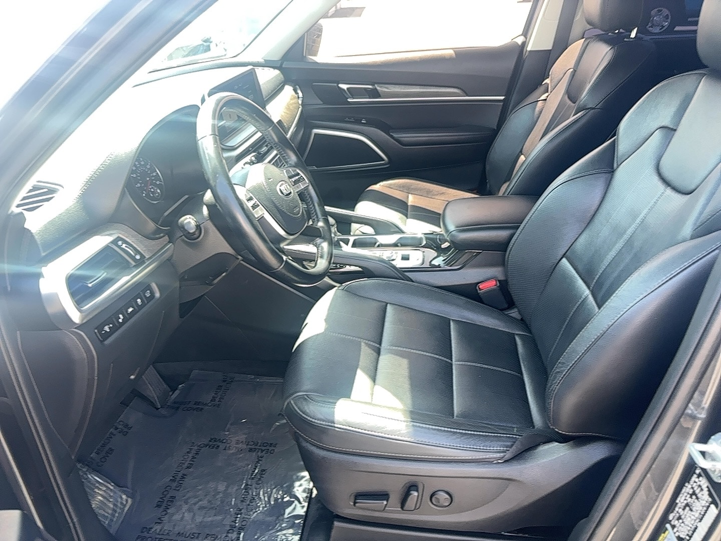 Vehicle image 11 of 15