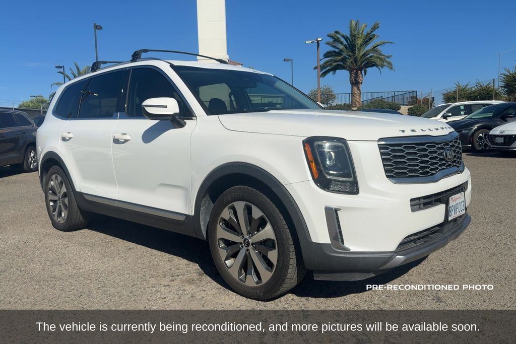 2020 Kia Telluride EX Image 3 of 21