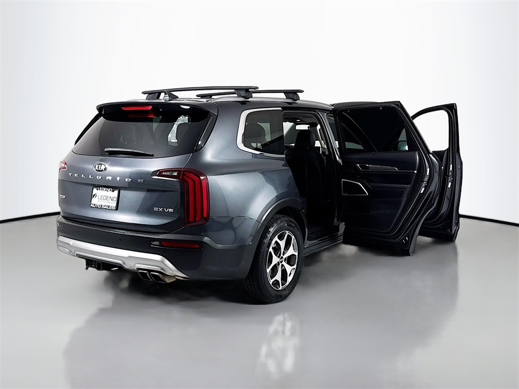 Vehicle image 10 of 42