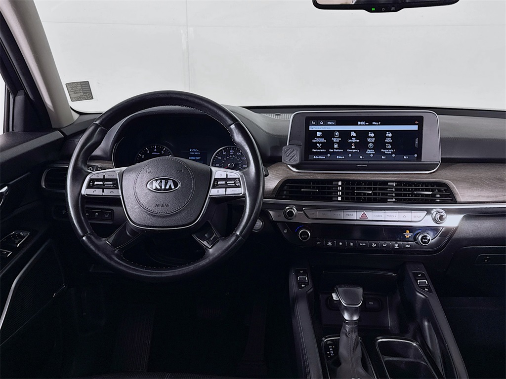 Vehicle image 22 of 42