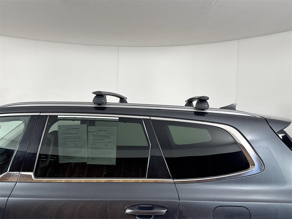 Vehicle image 15 of 42