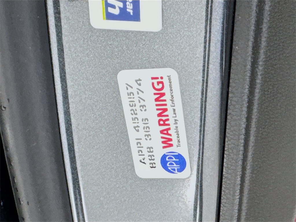 Vehicle image 41 of 42