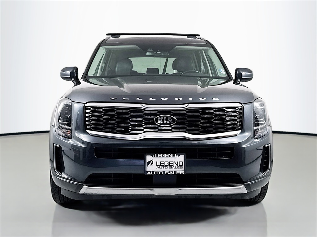 Vehicle image 3 of 42