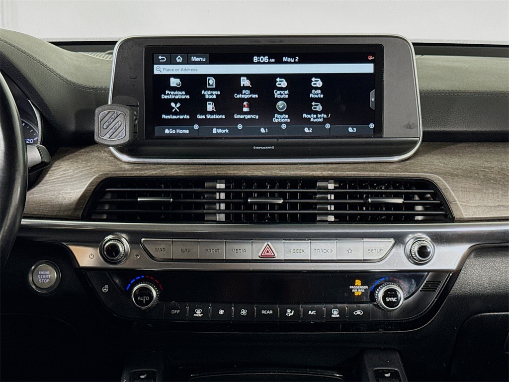 Vehicle image 23 of 42