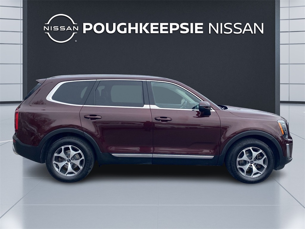 Vehicle image 6 of 28