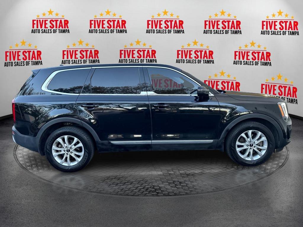 Vehicle image 4 of 23