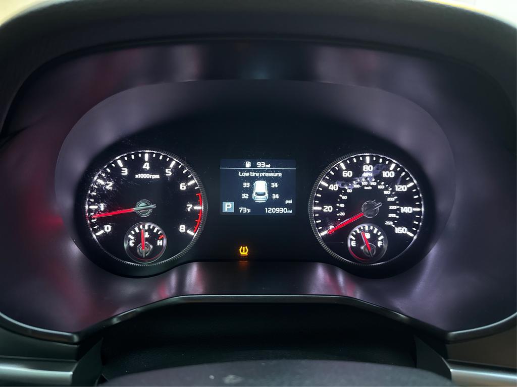 Vehicle image 15 of 23