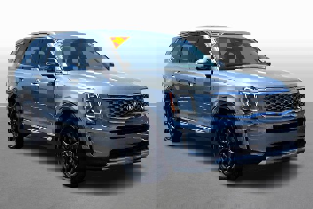 Vehicle image 3 of 33