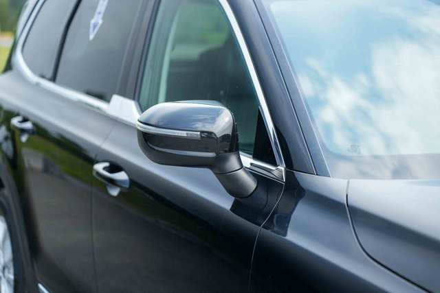 Vehicle image 36 of 43