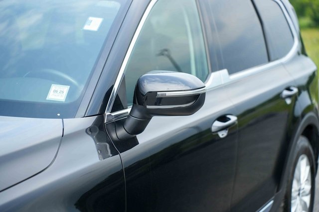 Vehicle image 41 of 43