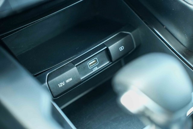 Vehicle image 40 of 43