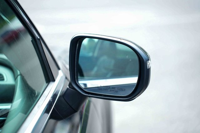 Vehicle image 42 of 43
