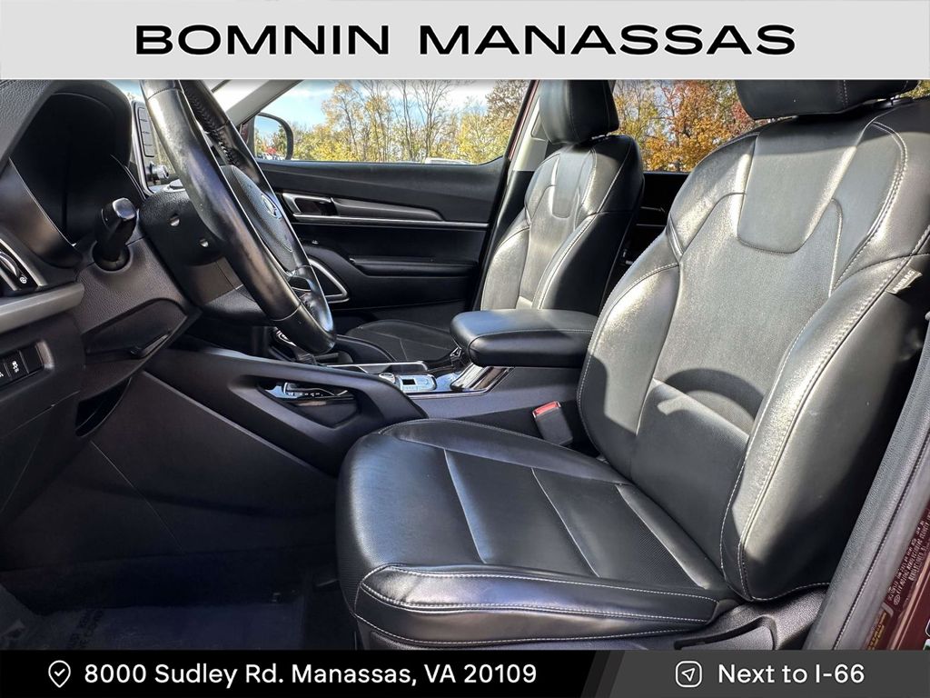 2020 Kia Telluride LX Image 11 of 30