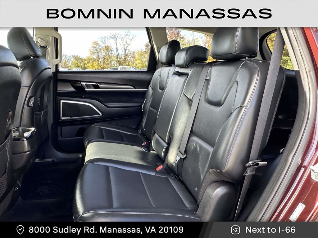 2020 Kia Telluride LX Image 10 of 30