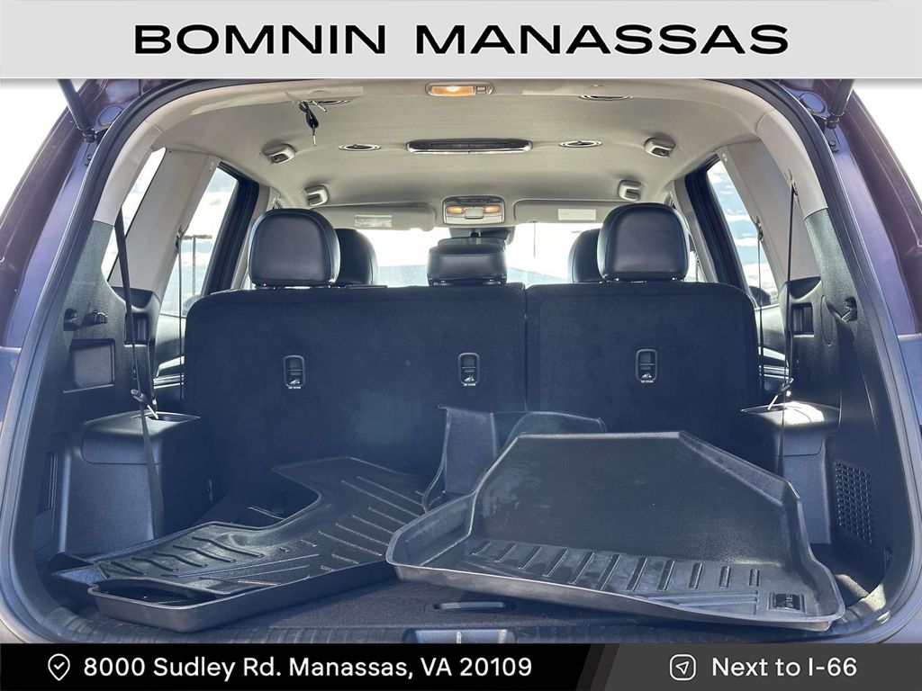 2020 Kia Telluride LX Image 8 of 30