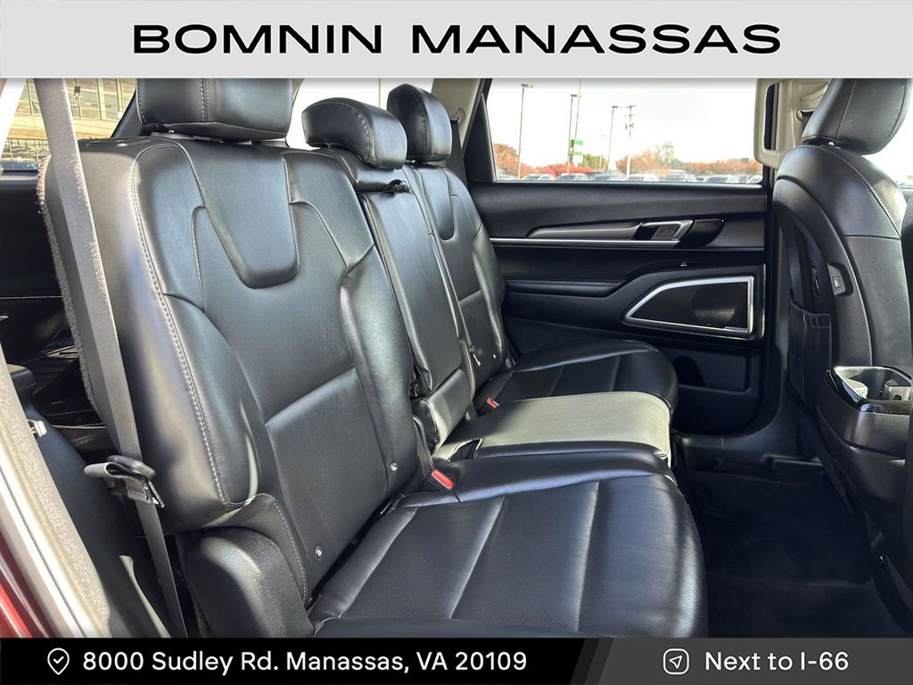 2020 Kia Telluride LX Image 9 of 30