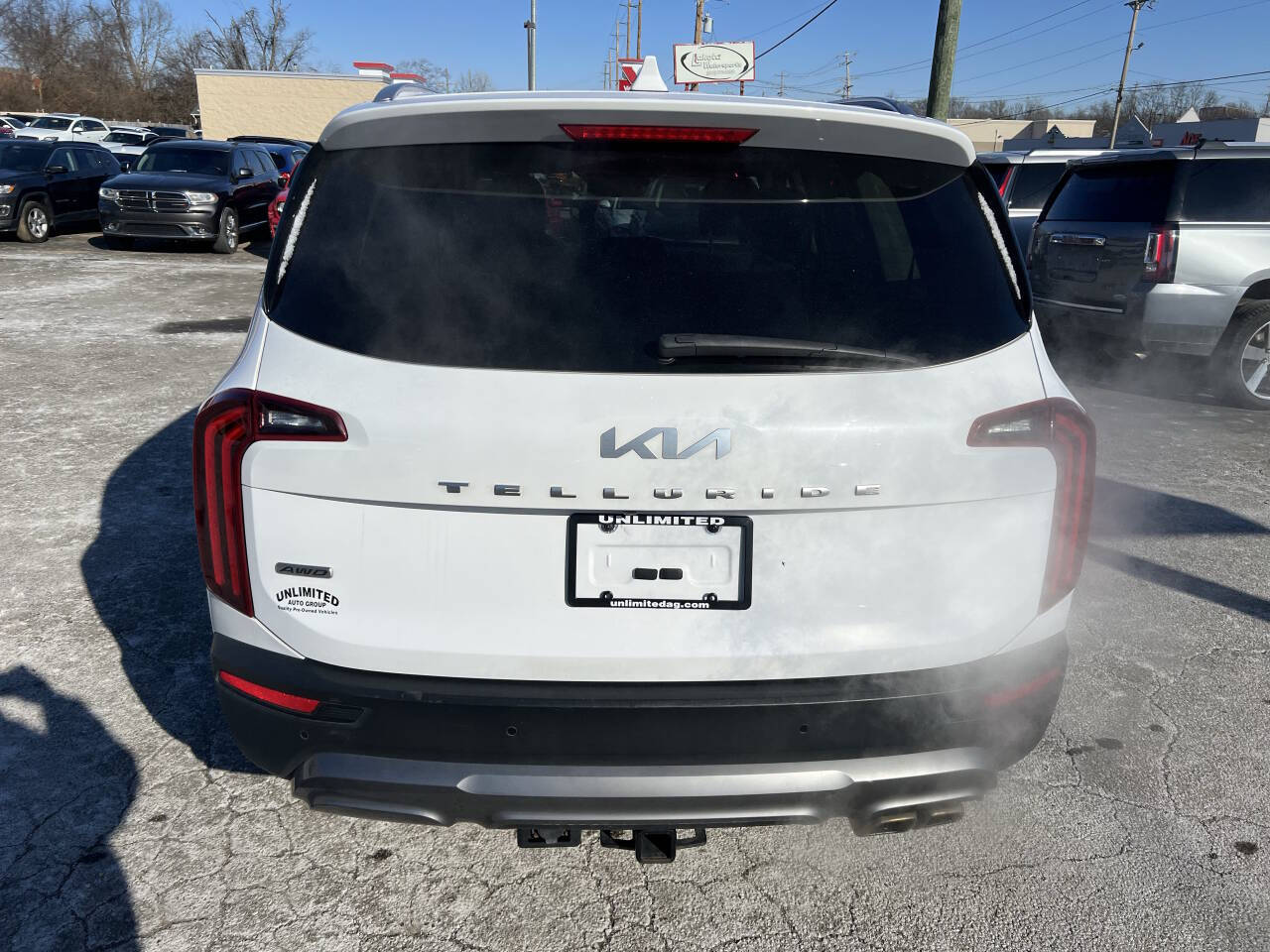 Vehicle image 9 of 24
