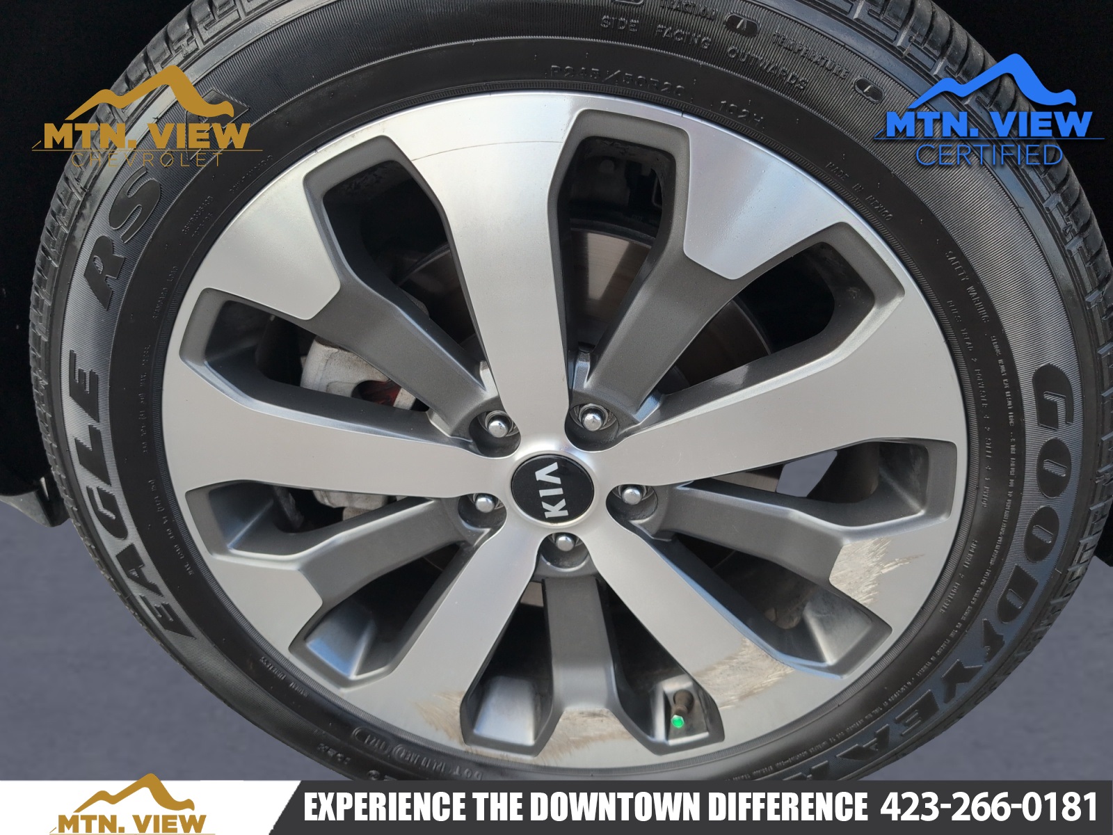 Vehicle image 9 of 36